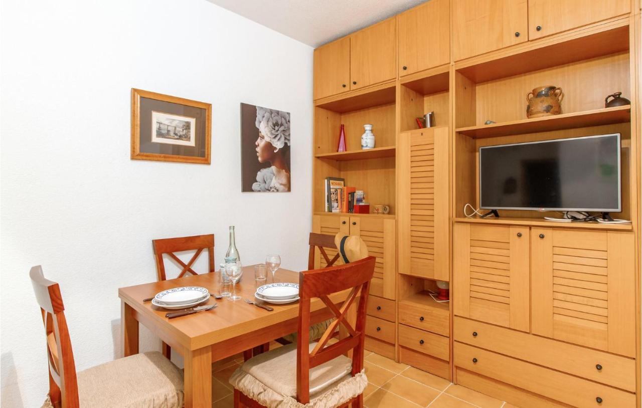 1 Bedroom Nice Apartment In Santa Pola Exteriör bild